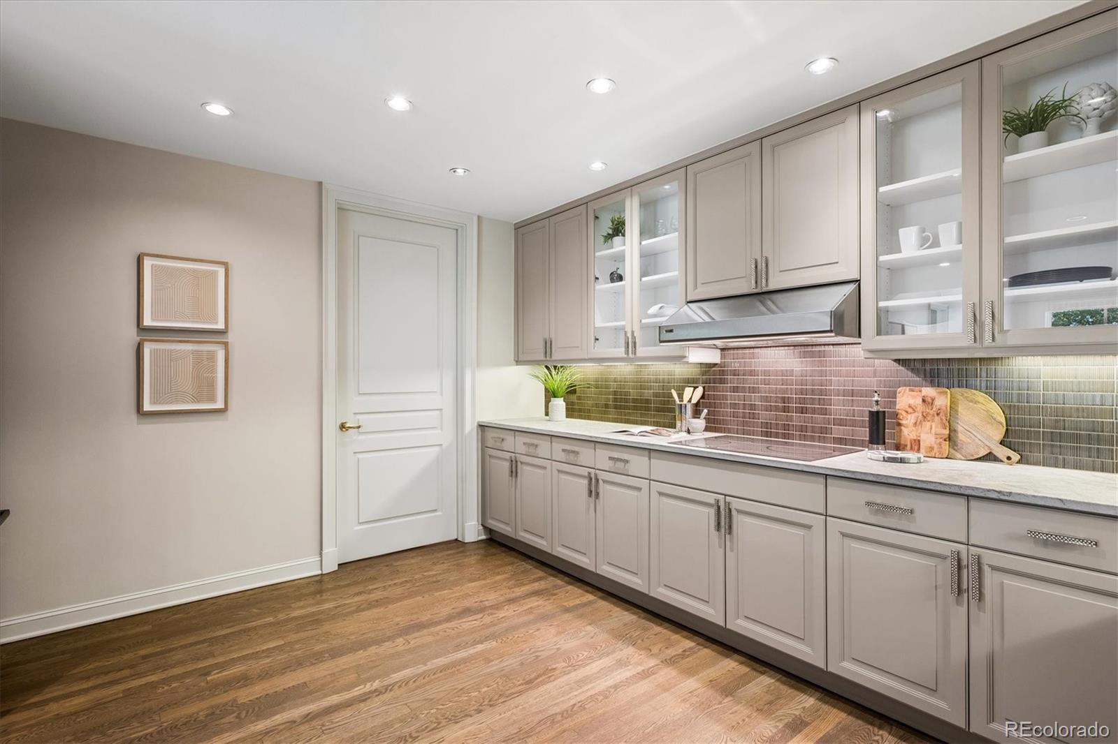 MLS Image #15 for 2400 e cherry creek south drive 306,denver, Colorado