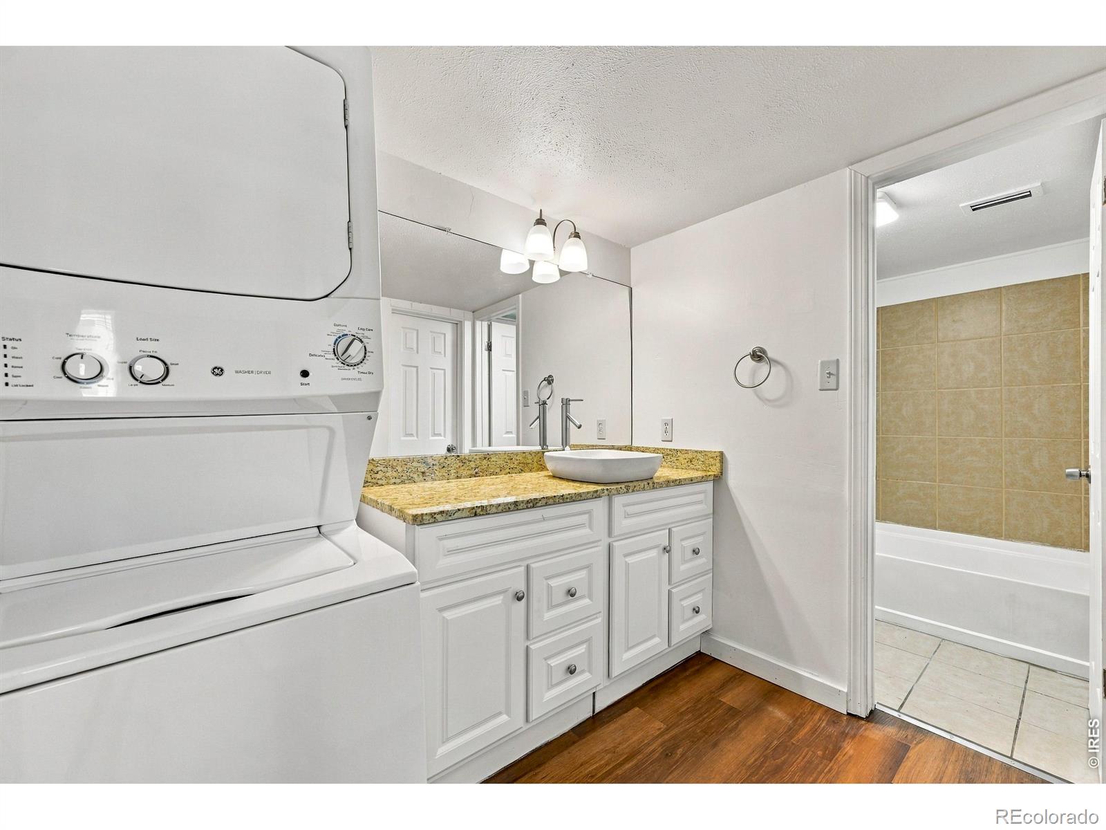 MLS Image #7 for 9995 e harvard avenue,denver, Colorado