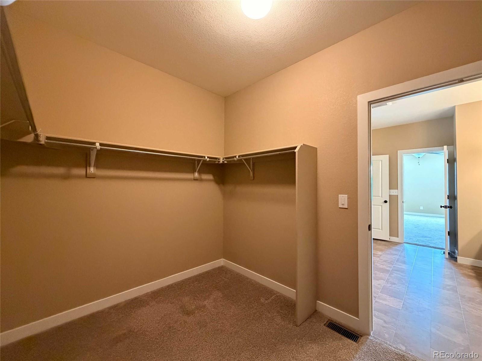 MLS Image #22 for 24336 e links place,aurora, Colorado