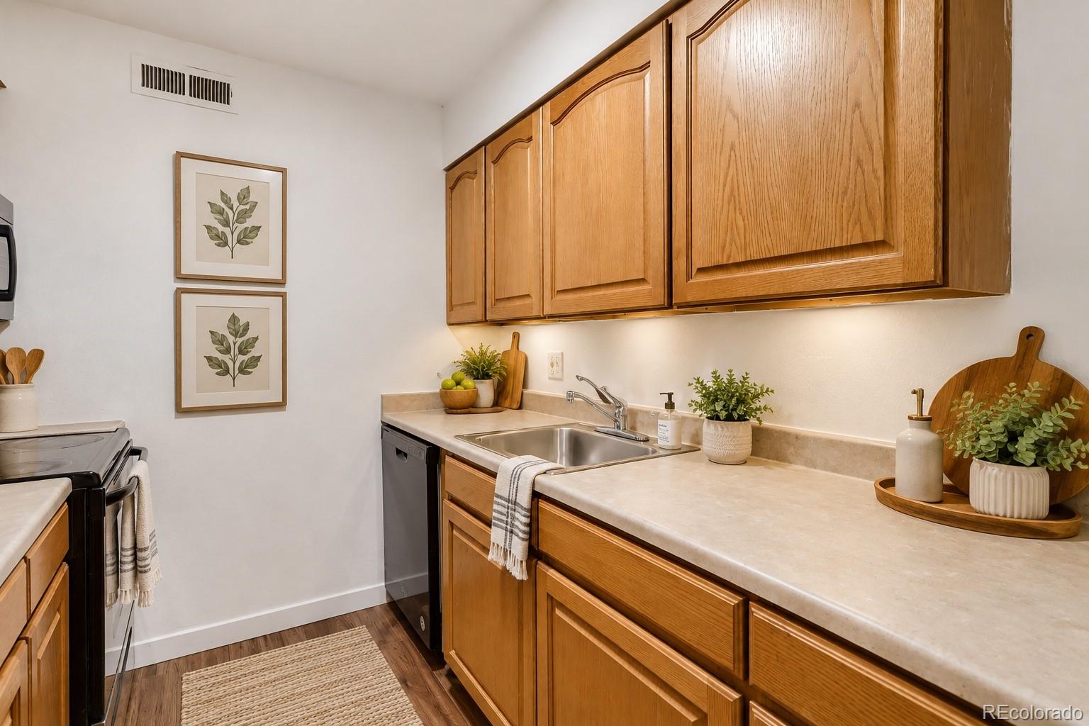 MLS Image #5 for 3653 s sheridan boulevard,lakewood, Colorado