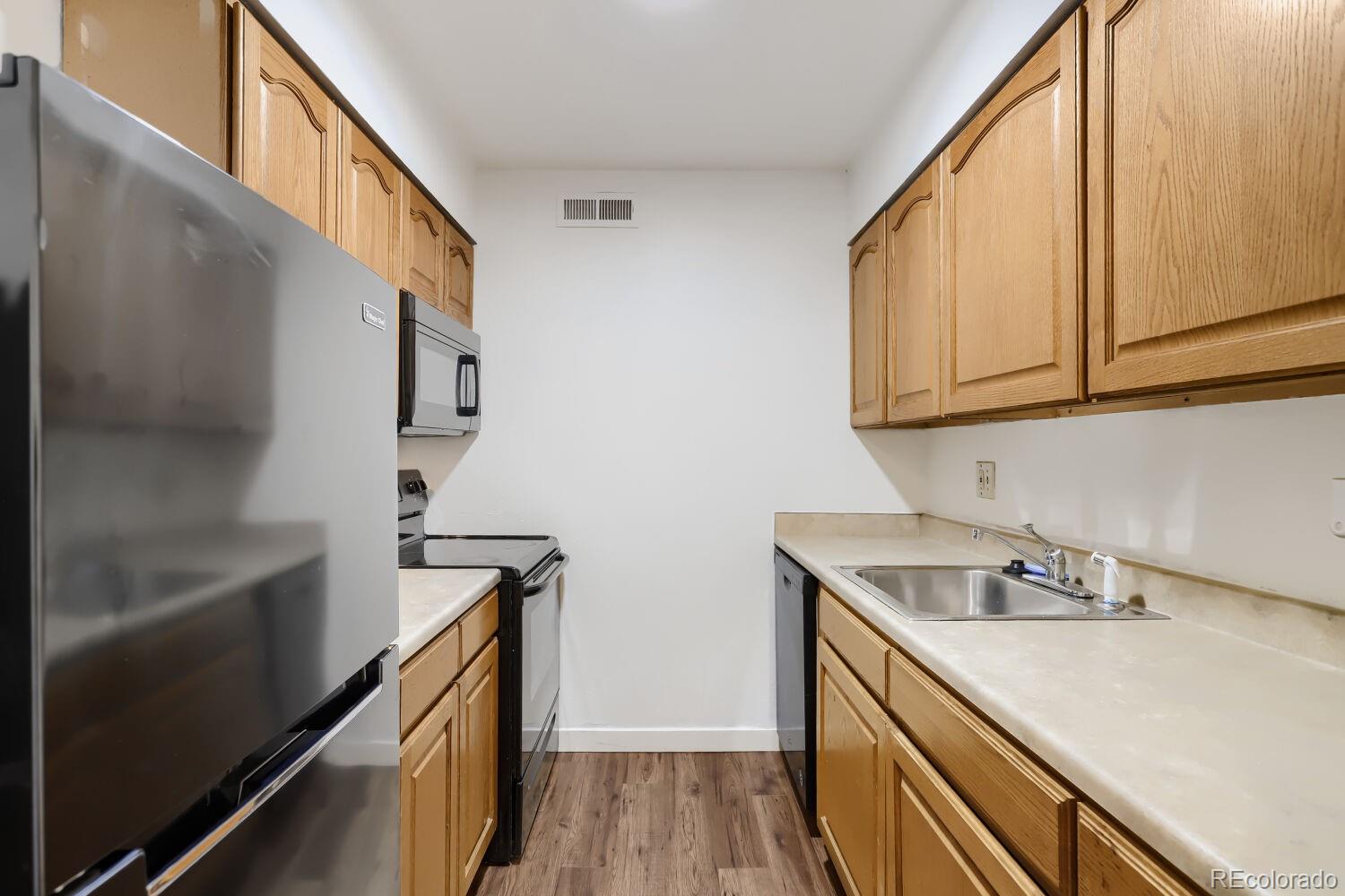 MLS Image #6 for 3653 s sheridan boulevard,lakewood, Colorado