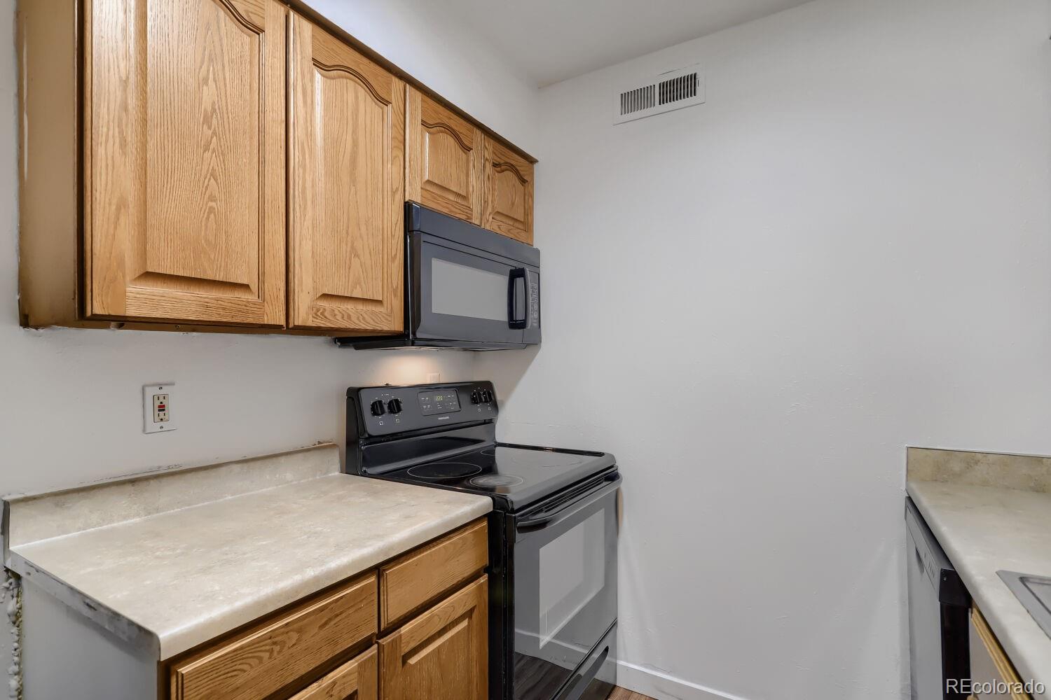 MLS Image #7 for 3653 s sheridan boulevard,lakewood, Colorado