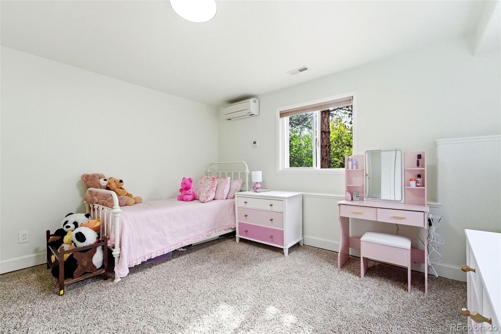 MLS Image #9 for 345  cheshire court,colorado springs, Colorado