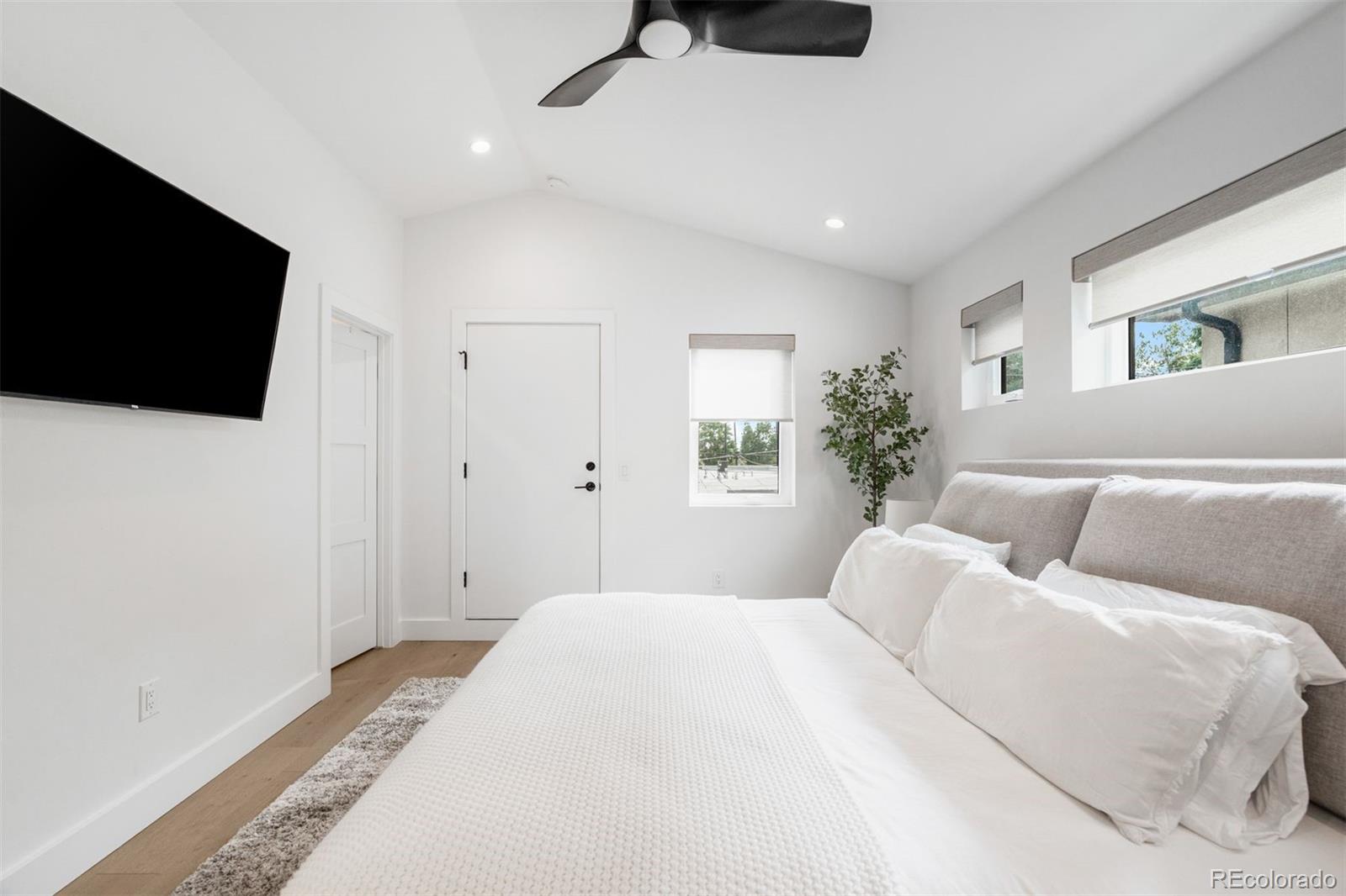 MLS Image #16 for 3270 w hayward place,denver, Colorado