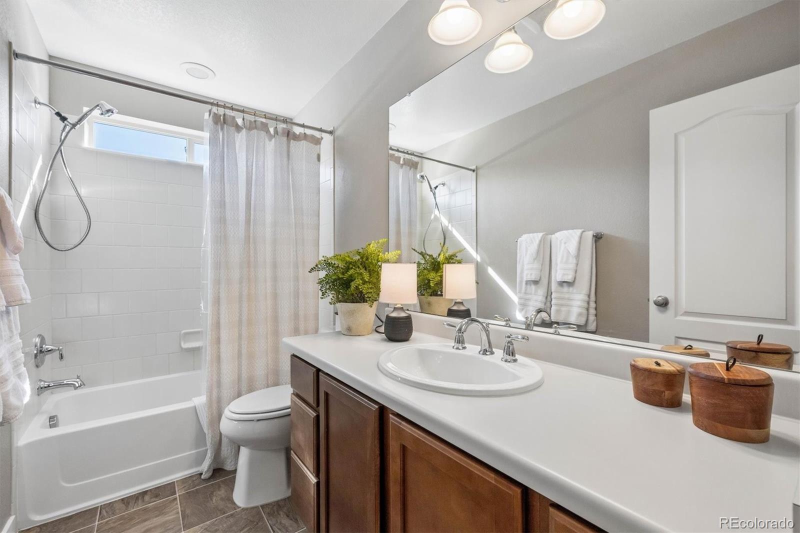 MLS Image #14 for 8468  redpoint way,broomfield, Colorado