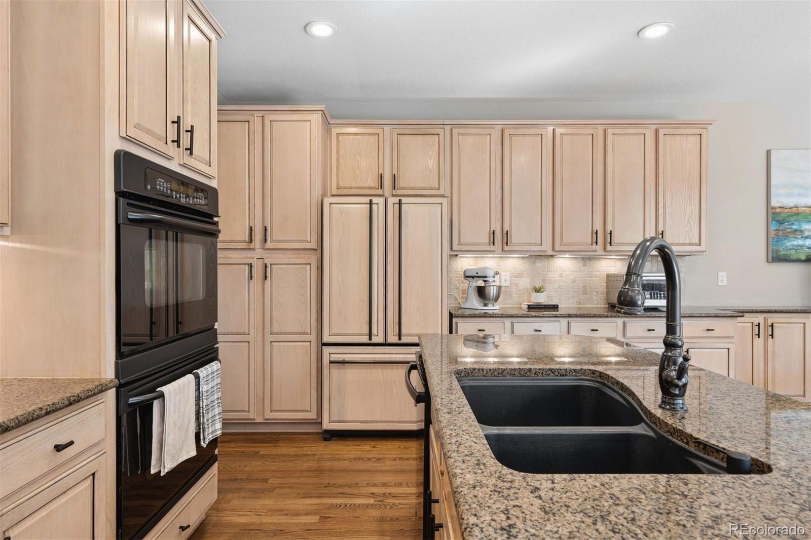 MLS Image #11 for 7898 e 25th avenue,denver, Colorado