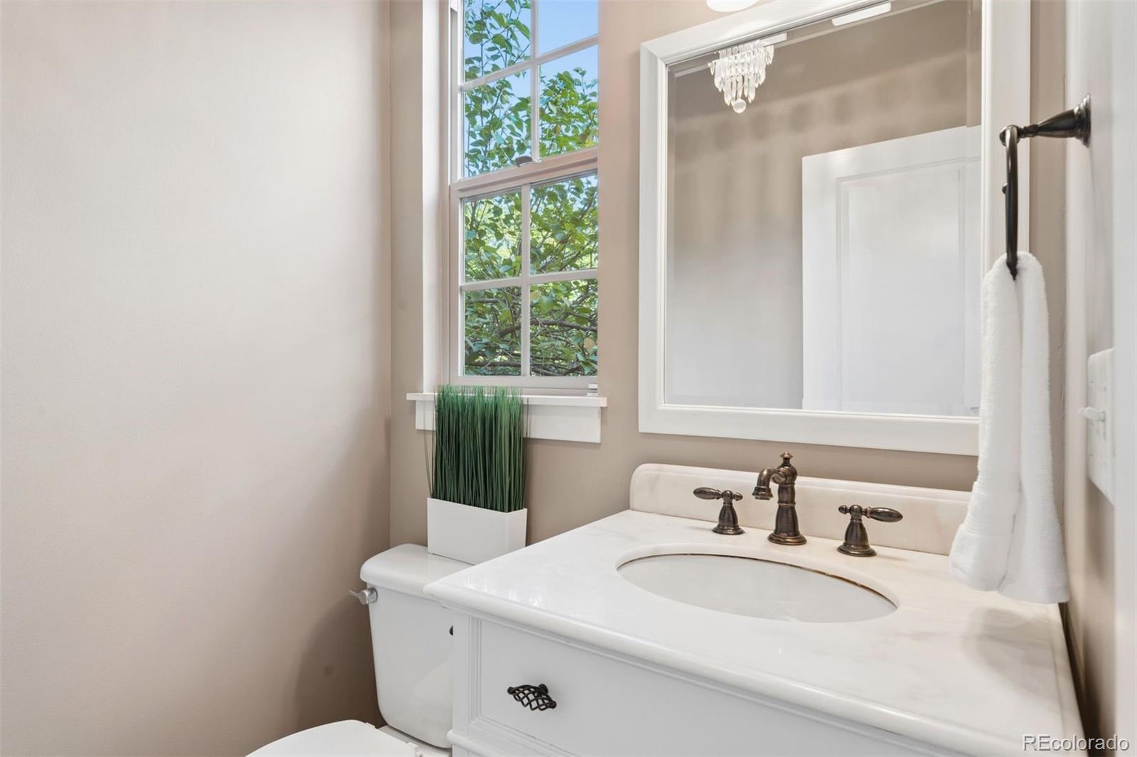 MLS Image #17 for 7898 e 25th avenue,denver, Colorado