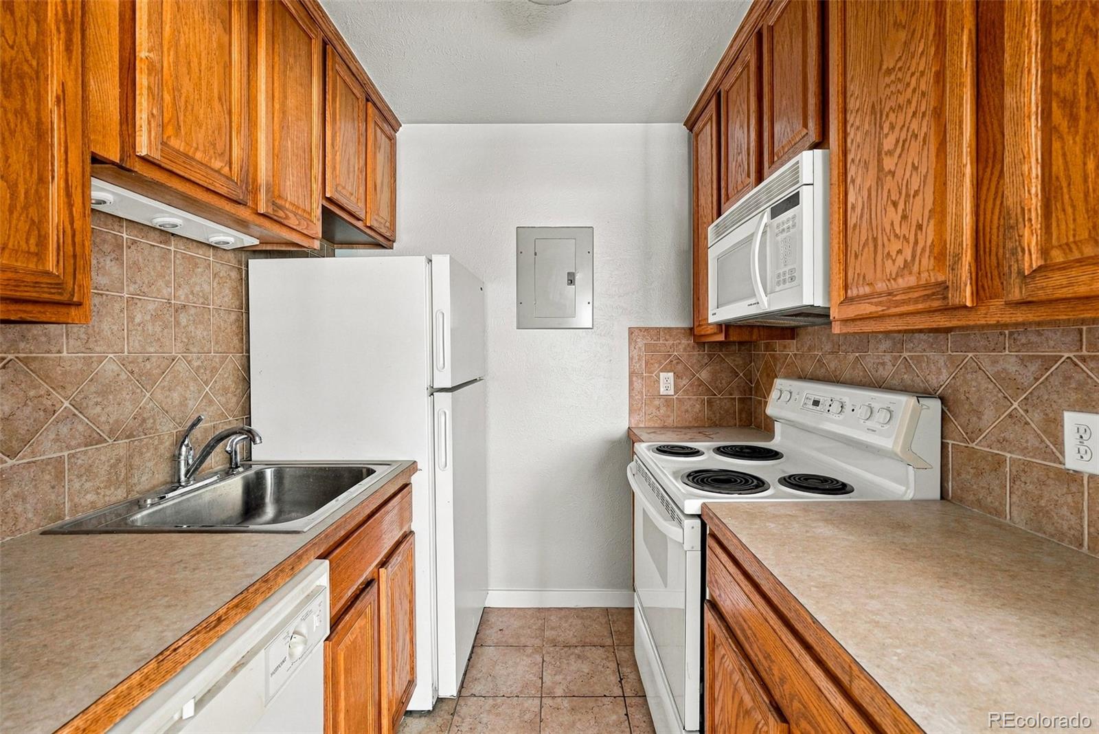 MLS Image #7 for 733 e 2nd avenue 103,denver, Colorado