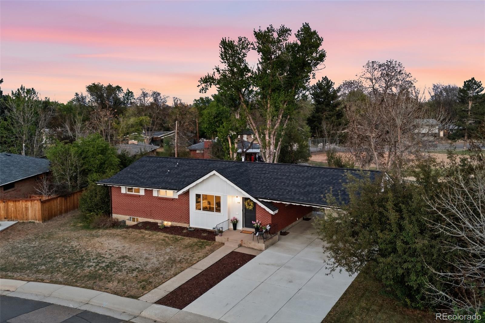MLS Image #2 for 3148 e maplewood avenue,centennial, Colorado