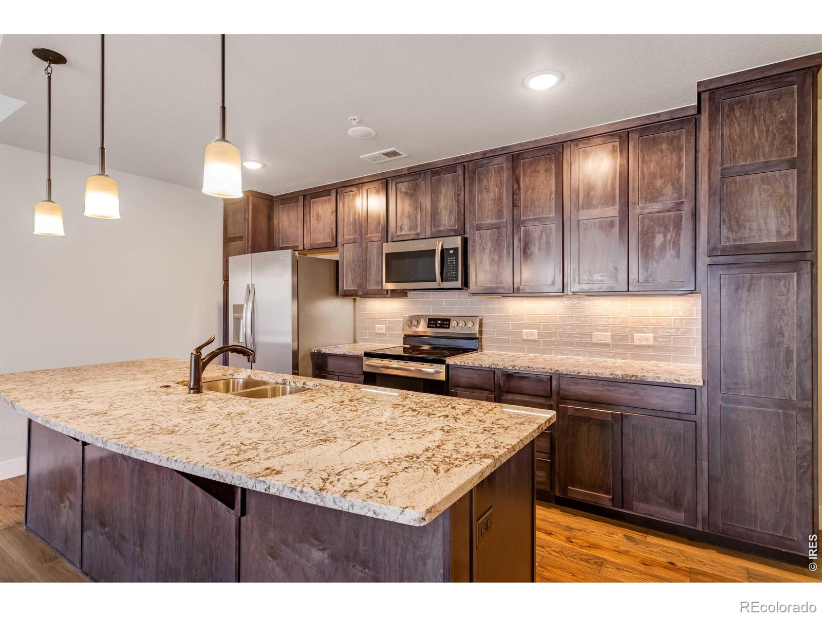 MLS Image #4 for 4622  hahns peak drive,loveland, Colorado