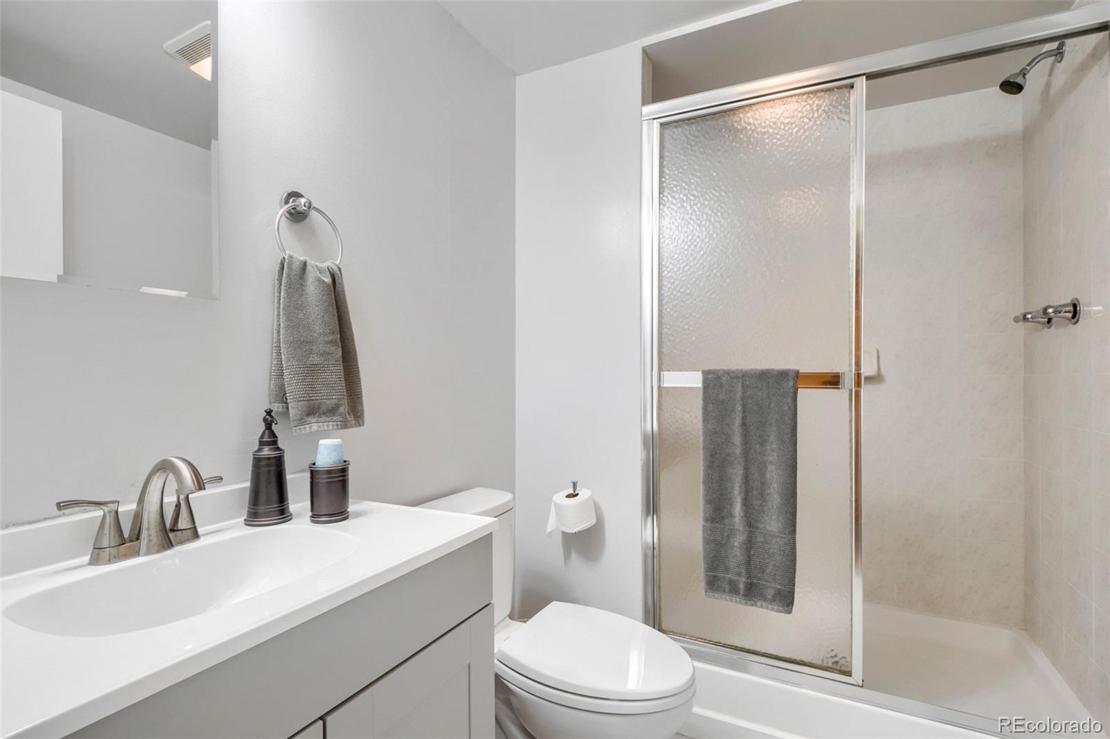 MLS Image #22 for 13580 e exposition avenue,aurora, Colorado
