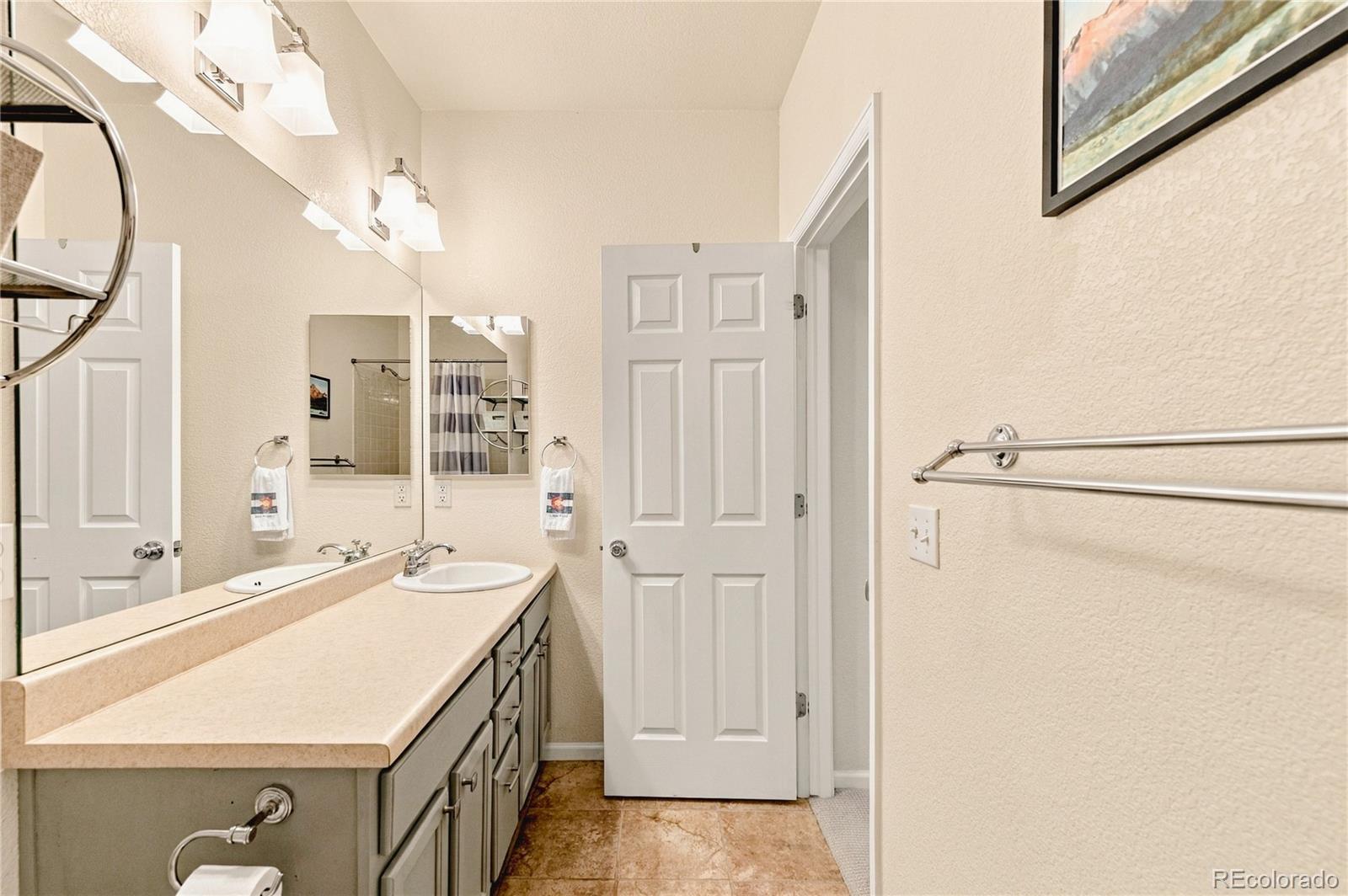 MLS Image #18 for 10007  martin luther king boulevard 101,denver, Colorado