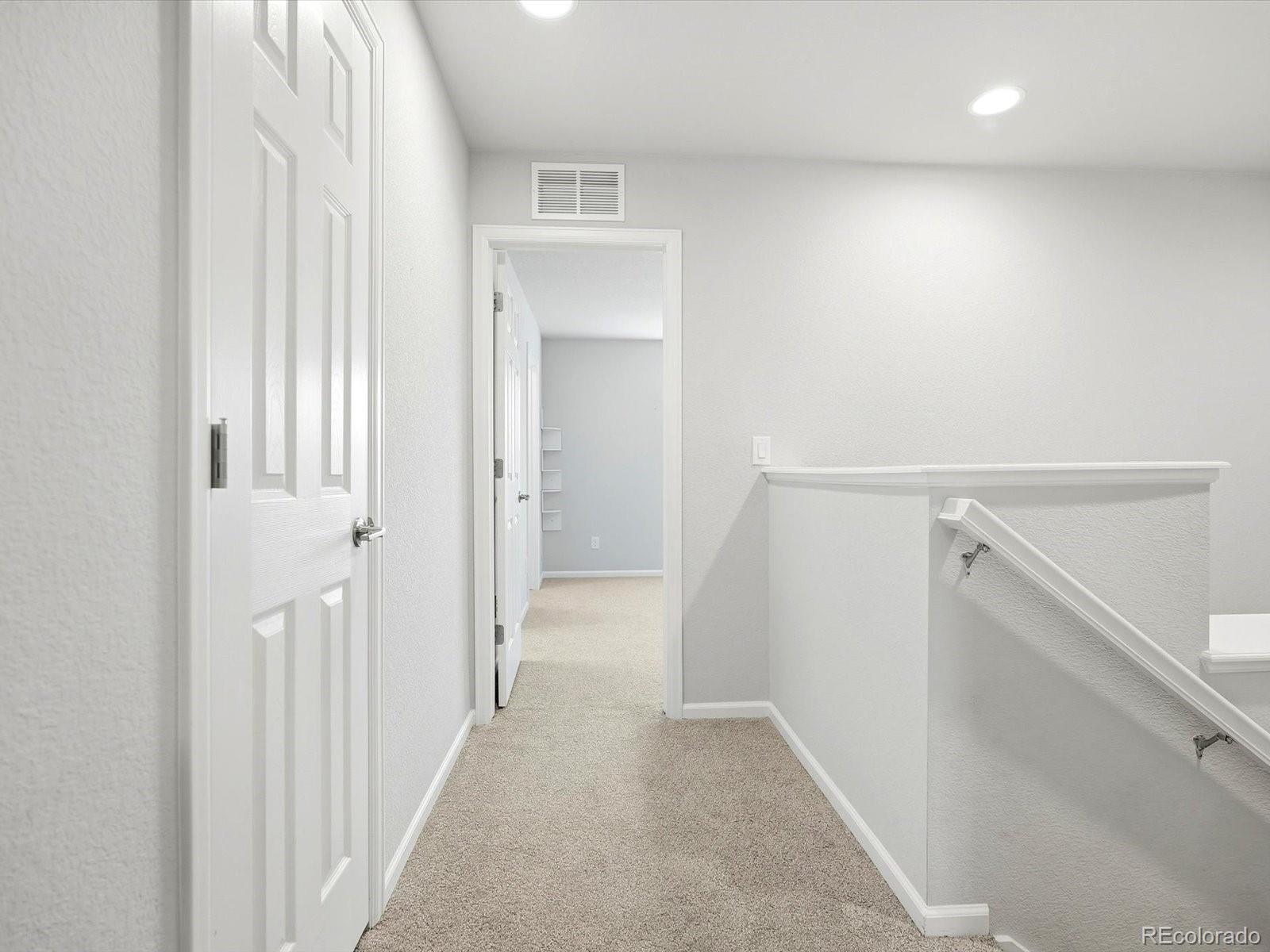 MLS Image #16 for 16035 e elk place,denver, Colorado