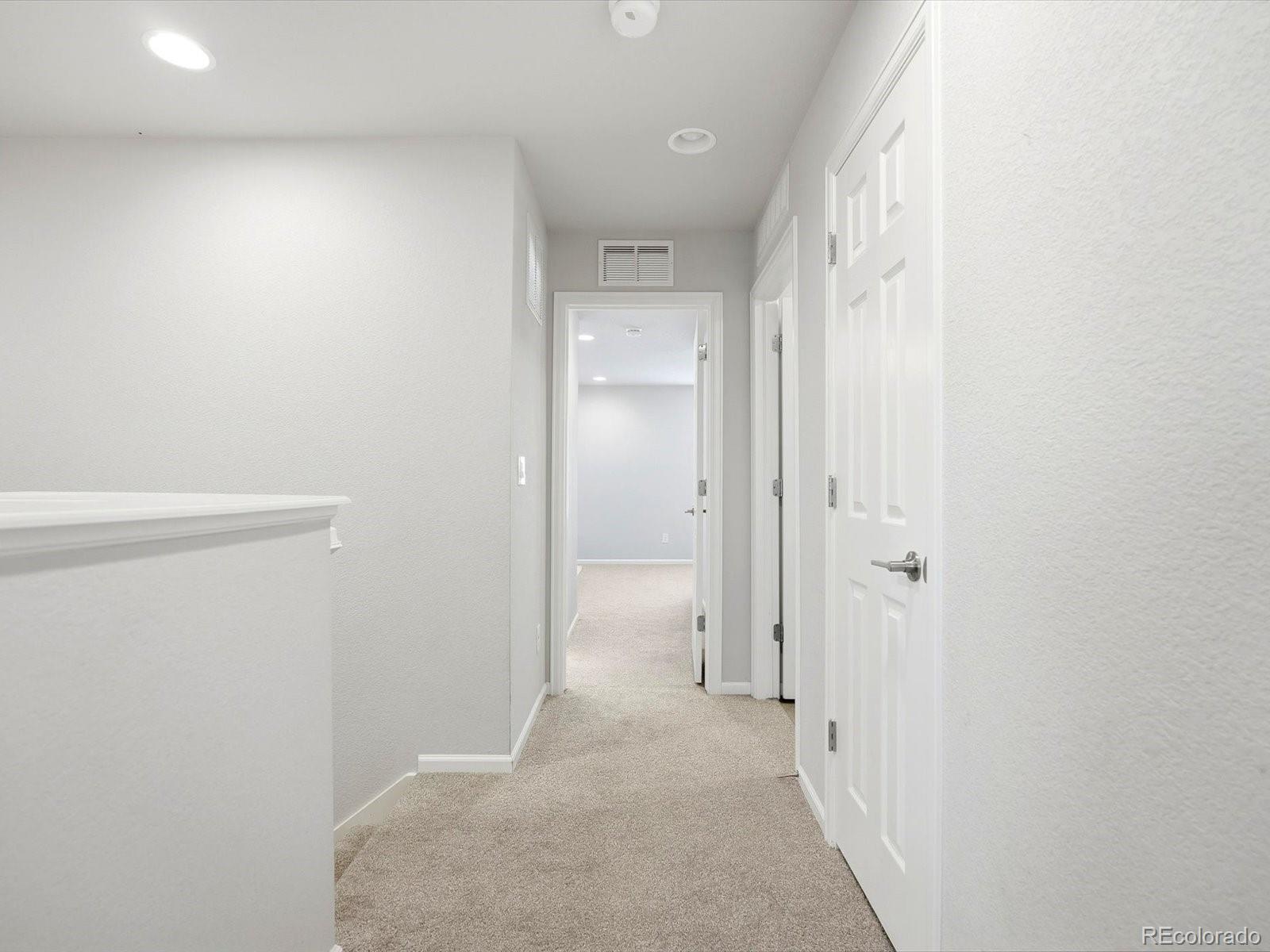 MLS Image #20 for 16035 e elk place,denver, Colorado