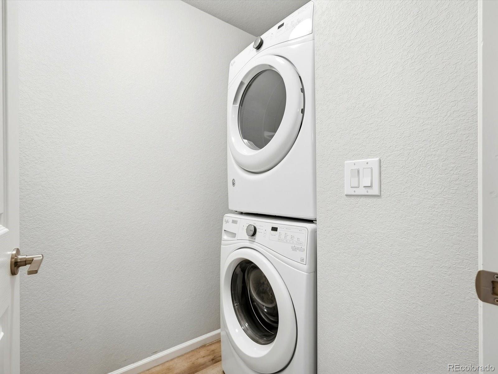 MLS Image #21 for 16035 e elk place,denver, Colorado
