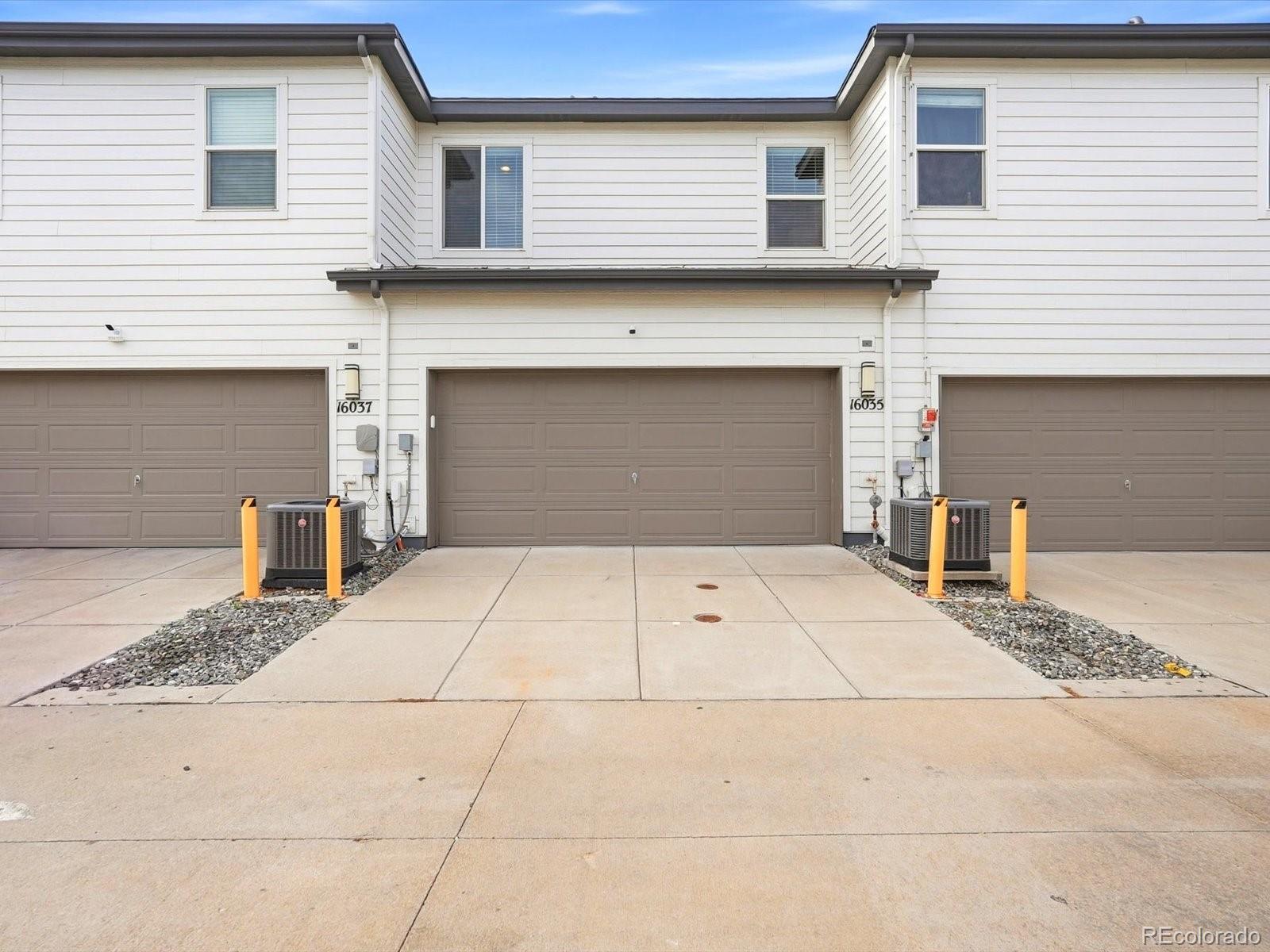 MLS Image #31 for 16035 e elk place,denver, Colorado