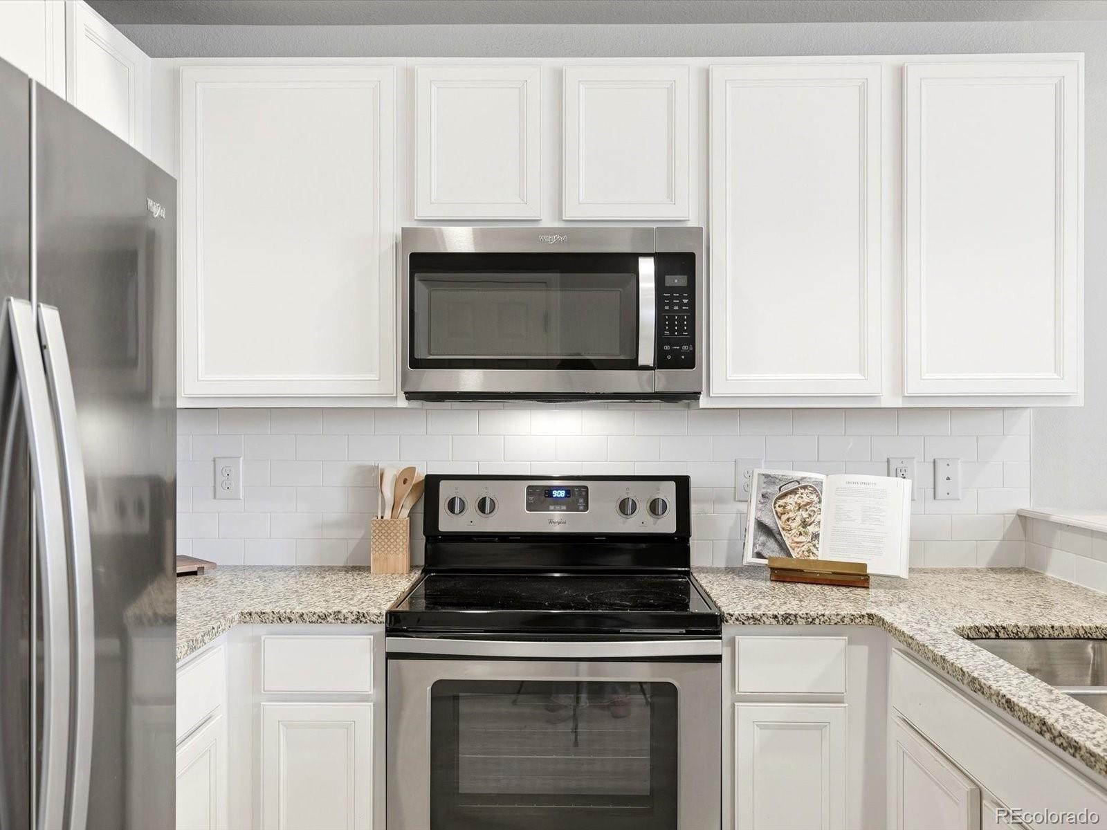 MLS Image #8 for 16035 e elk place,denver, Colorado