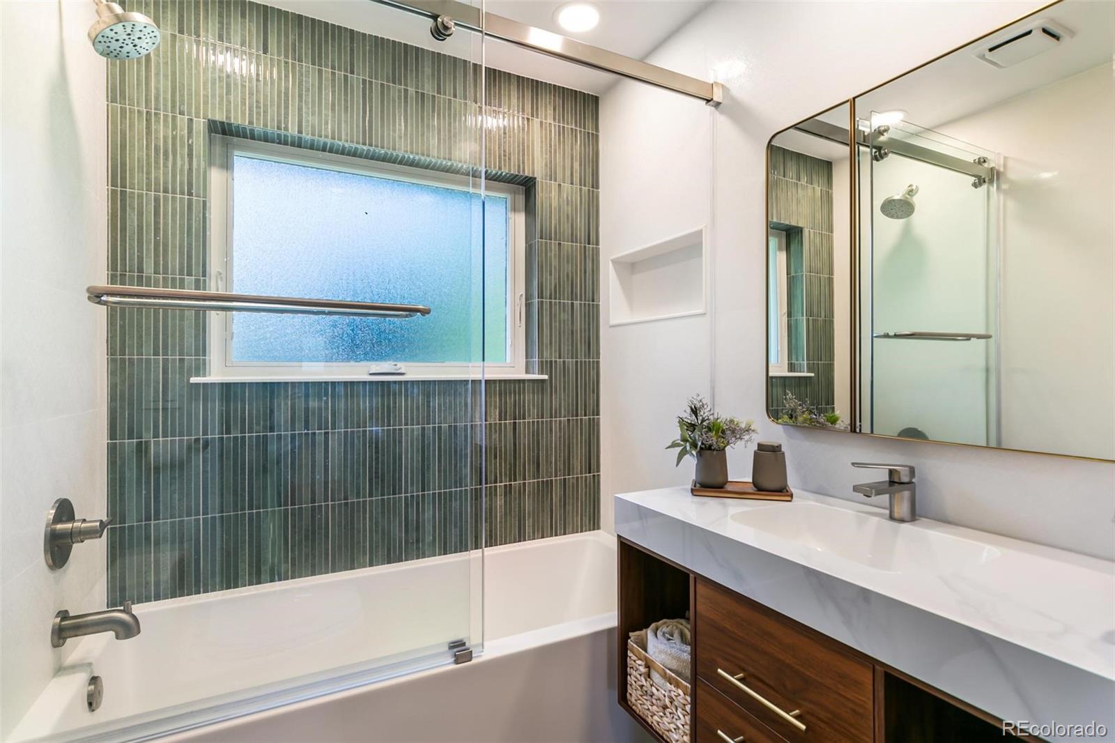 MLS Image #13 for 4857 n raleigh street,denver, Colorado