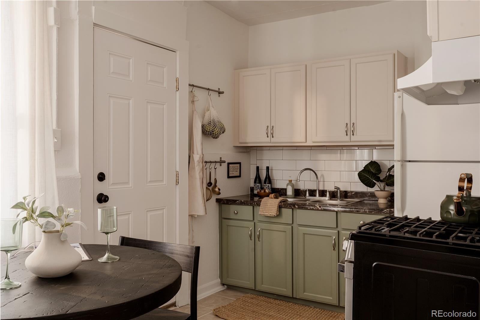 MLS Image #18 for 2338-2342  clay street,denver, Colorado