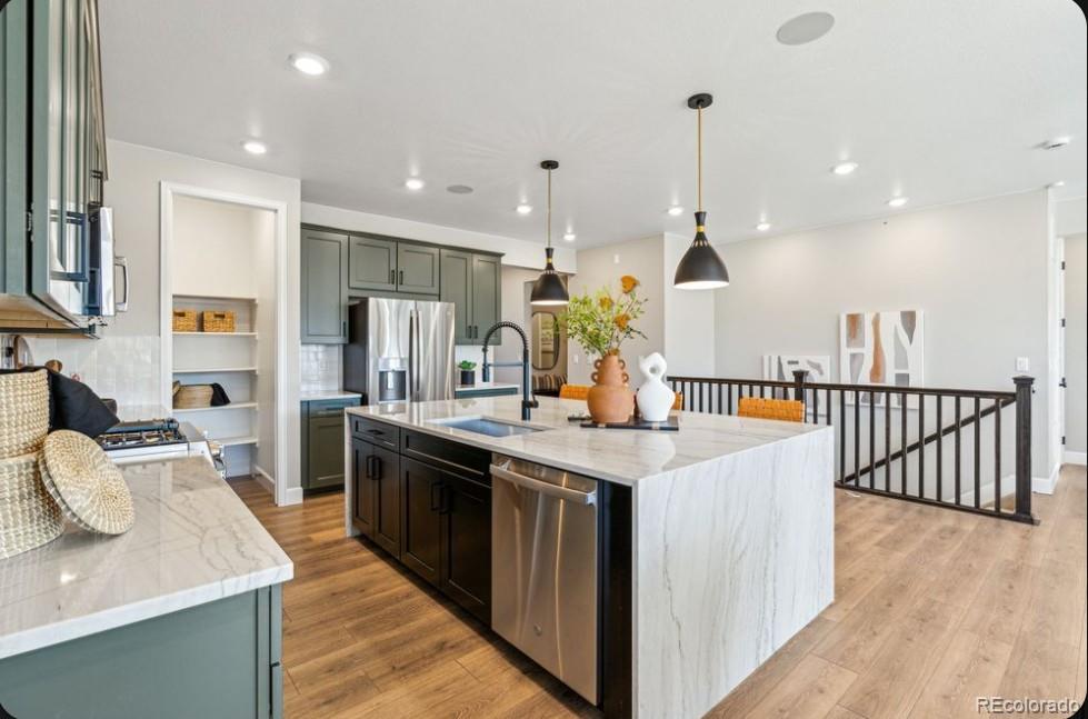 MLS Image #7 for 17236 w 92nd loop,arvada, Colorado