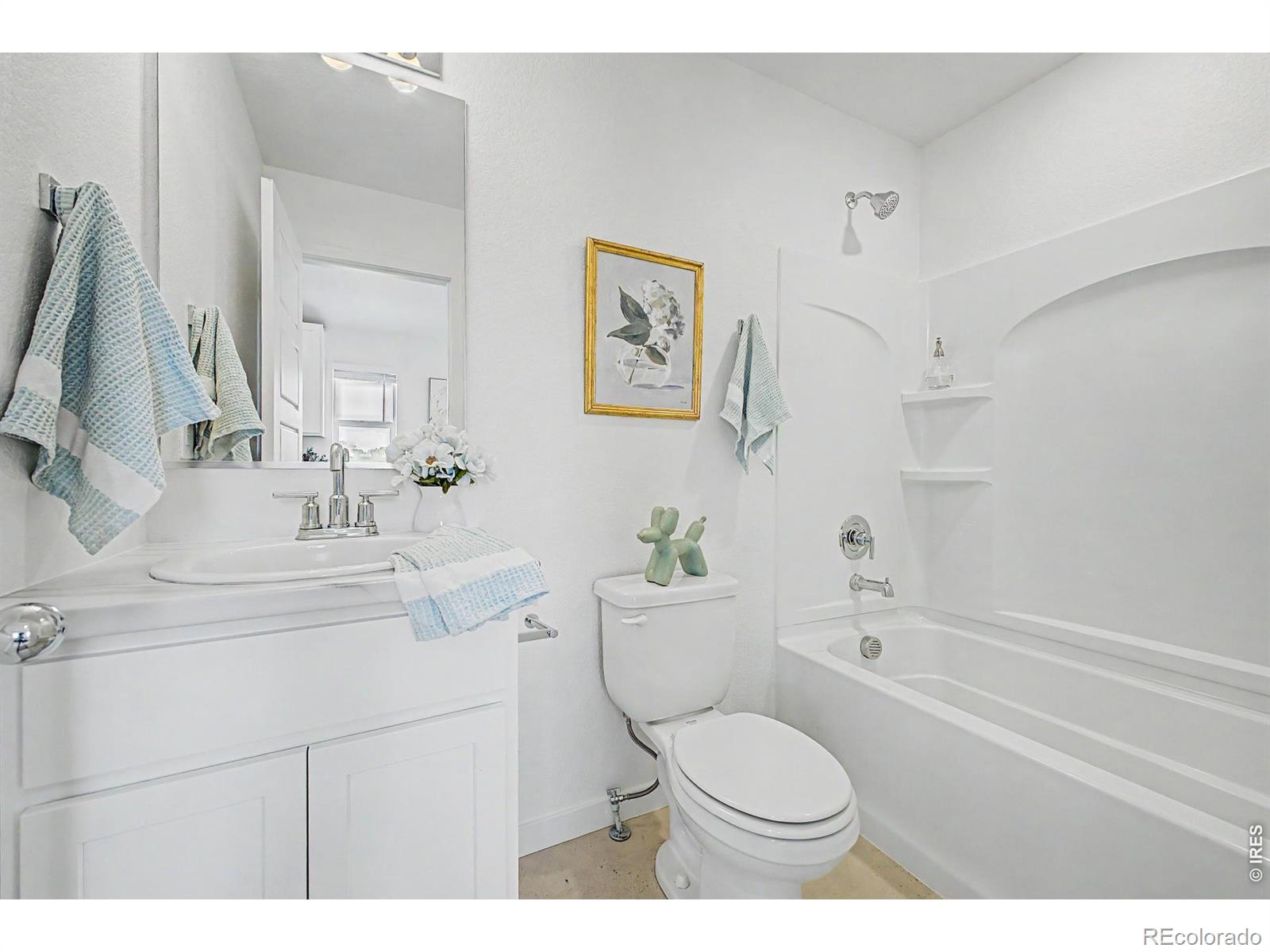 MLS Image #24 for 533  condor way,johnstown, Colorado