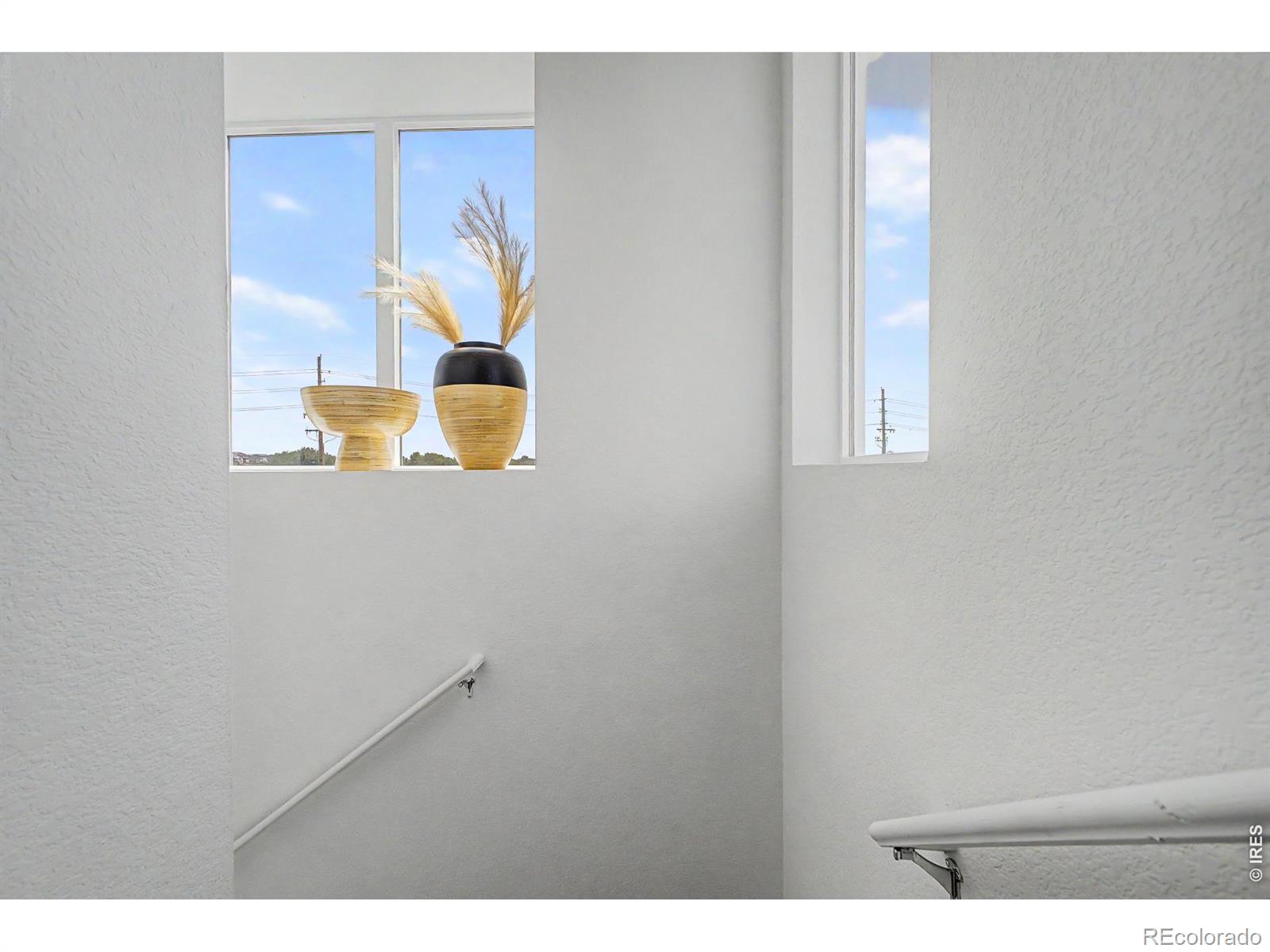 MLS Image #26 for 533  condor way,johnstown, Colorado
