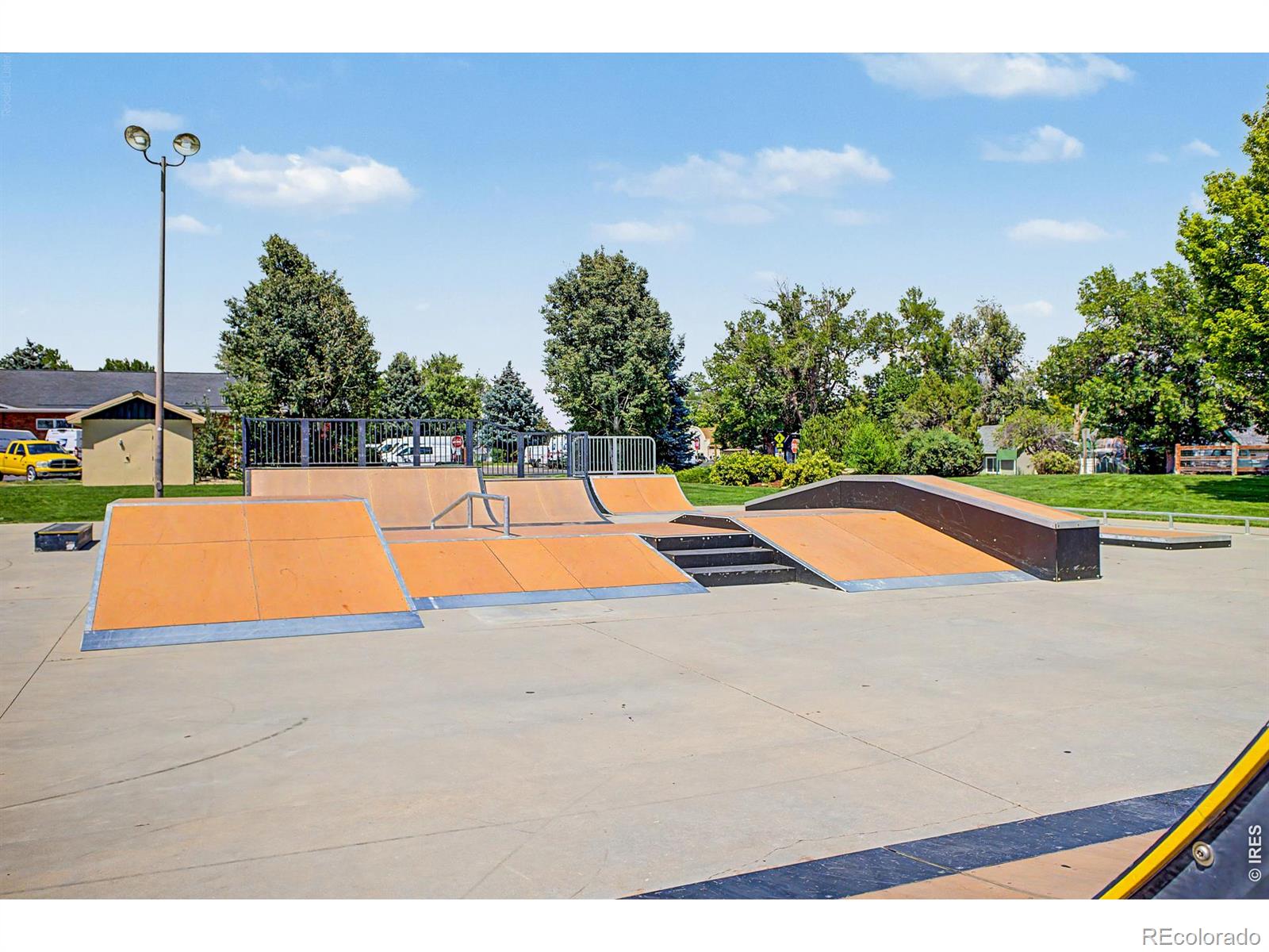 MLS Image #33 for 533  condor way,johnstown, Colorado