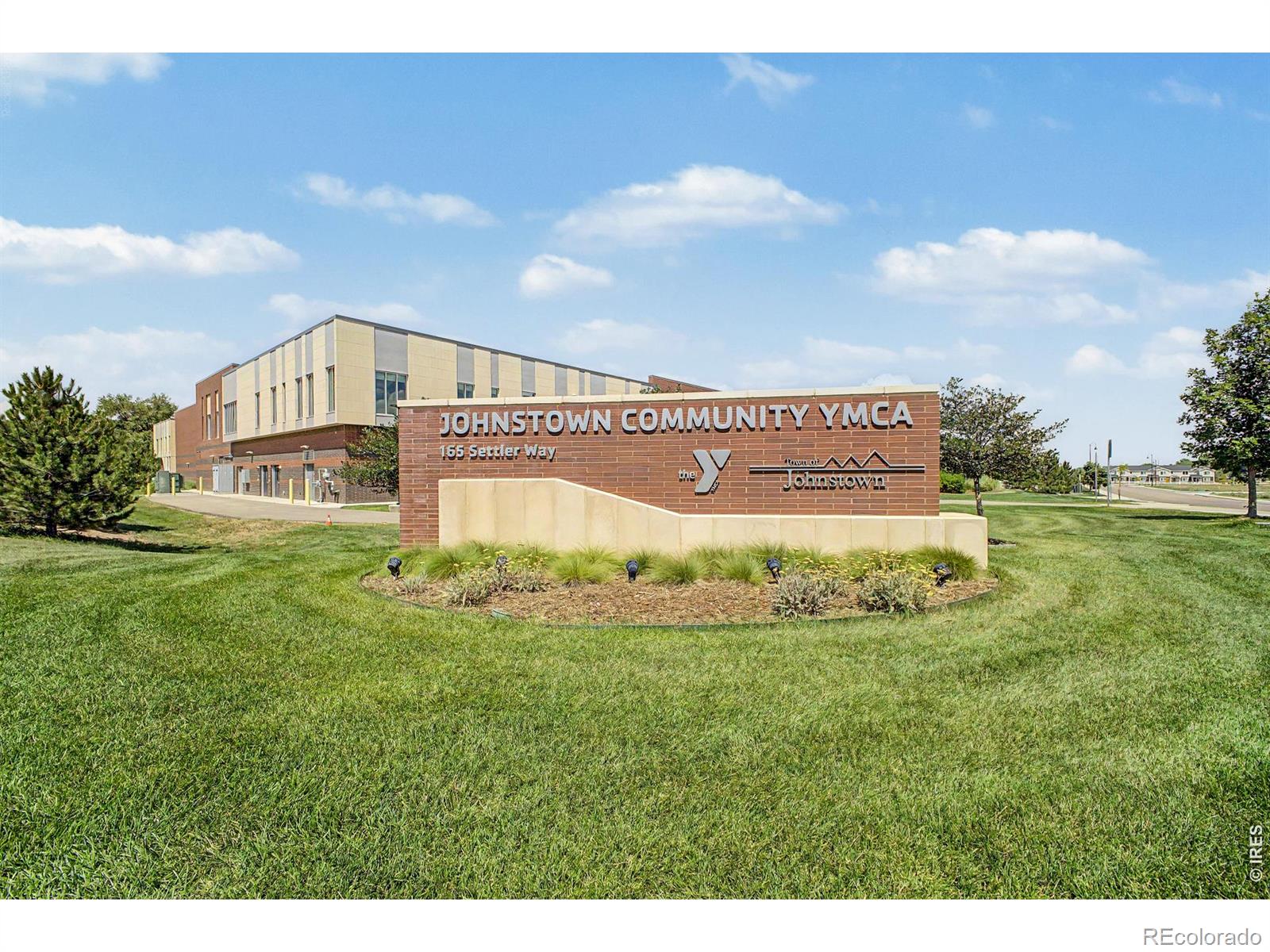 MLS Image #37 for 533  condor way,johnstown, Colorado