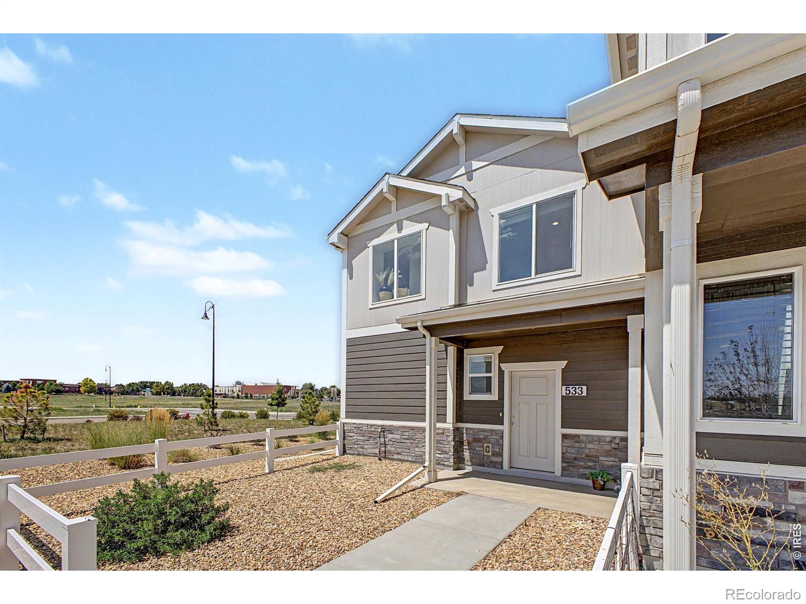 MLS Image #4 for 533  condor way,johnstown, Colorado