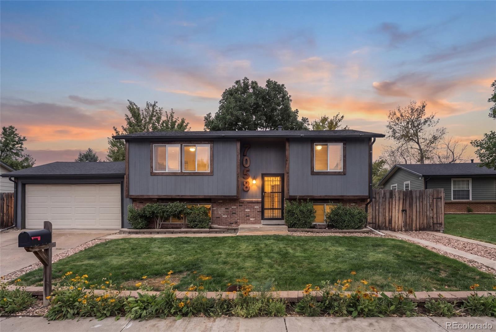 MLS Image #0 for 7058 w roxbury avenue,littleton, Colorado