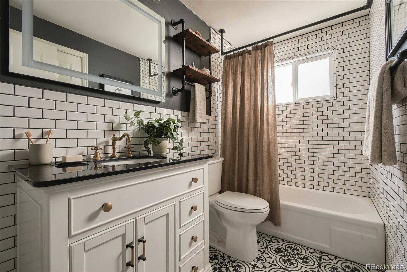 MLS Image #15 for 7058 w roxbury avenue,littleton, Colorado