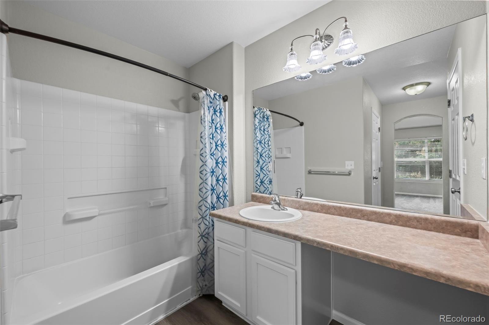MLS Image #10 for 26017 e frost circle,aurora, Colorado