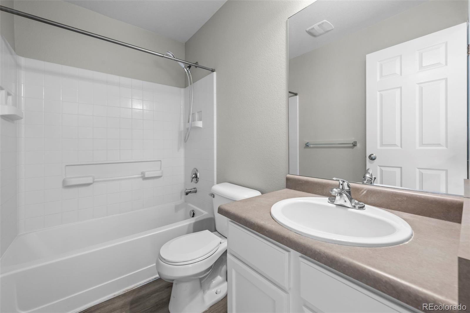MLS Image #12 for 26017 e frost circle,aurora, Colorado