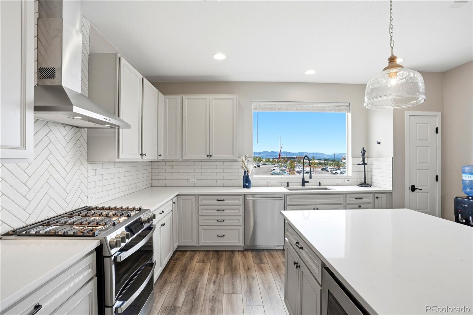 MLS Image #12 for 9007  southurst street,highlands ranch, Colorado
