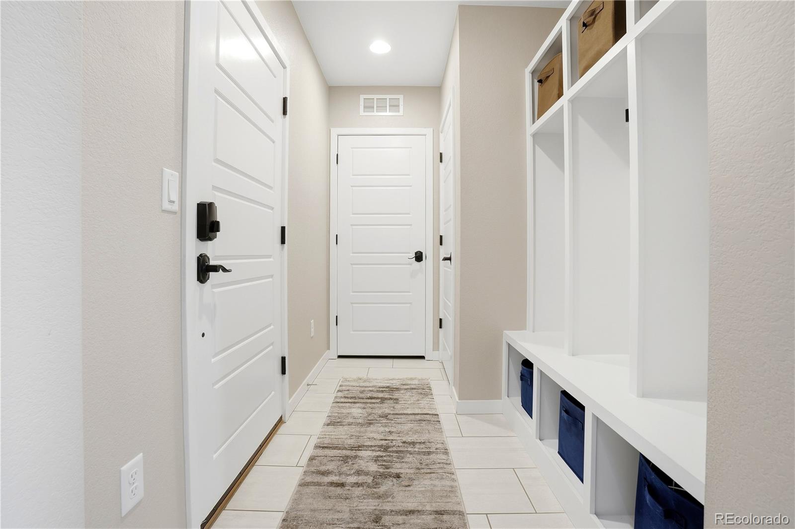 MLS Image #7 for 9007  southurst street,highlands ranch, Colorado