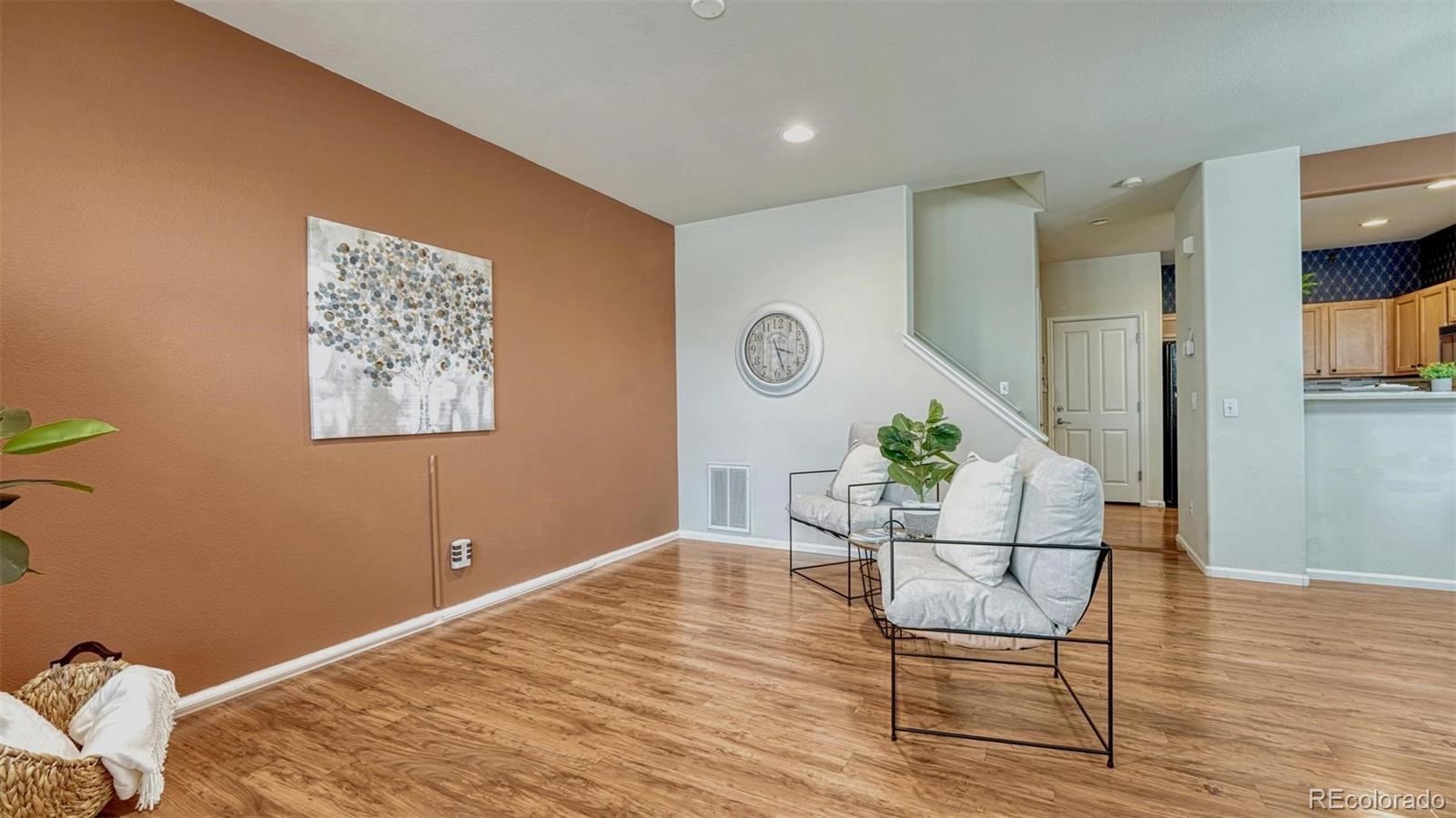 MLS Image #2 for 7620  sandy springs point,fountain, Colorado