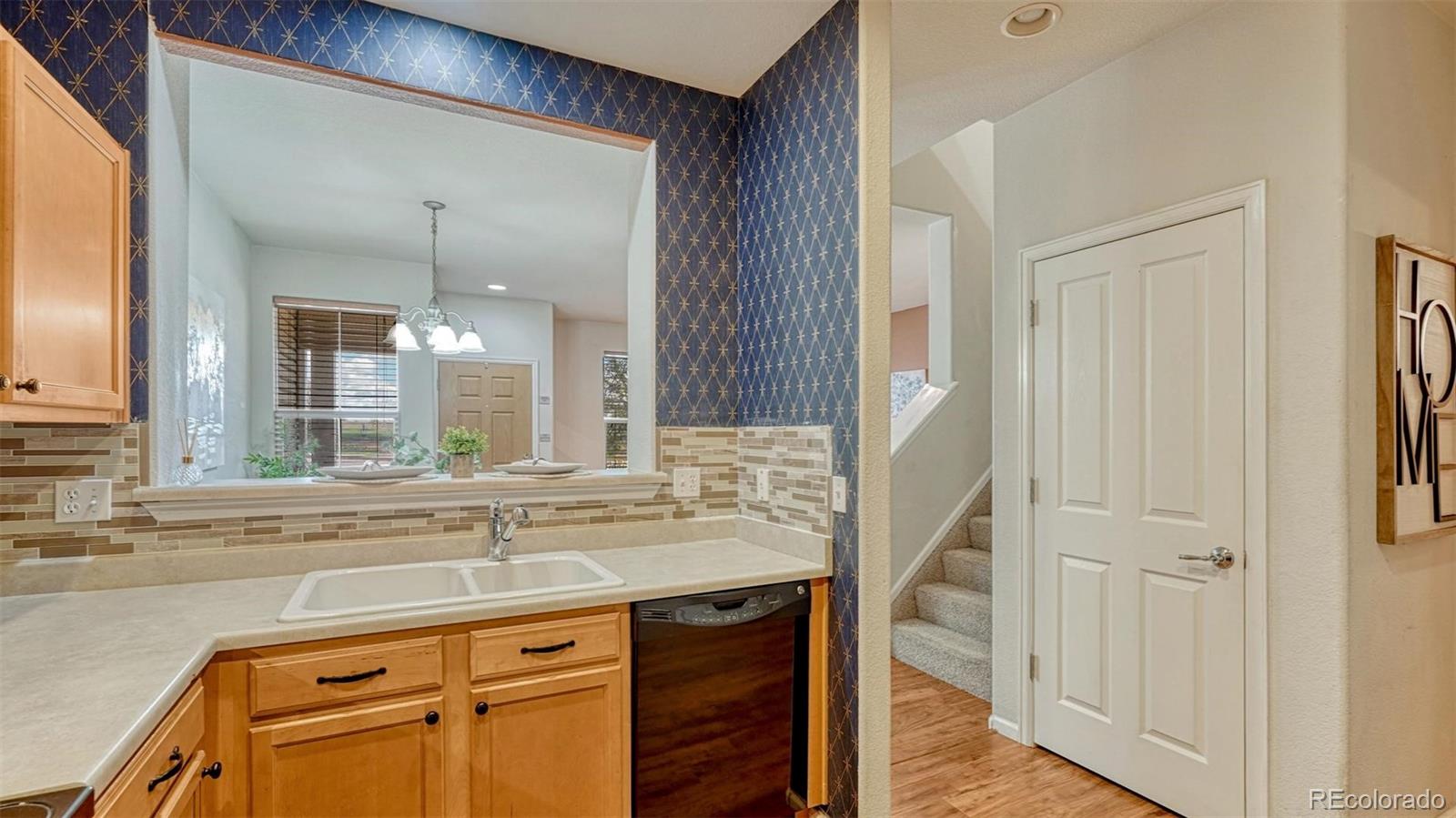 MLS Image #8 for 7620  sandy springs point,fountain, Colorado