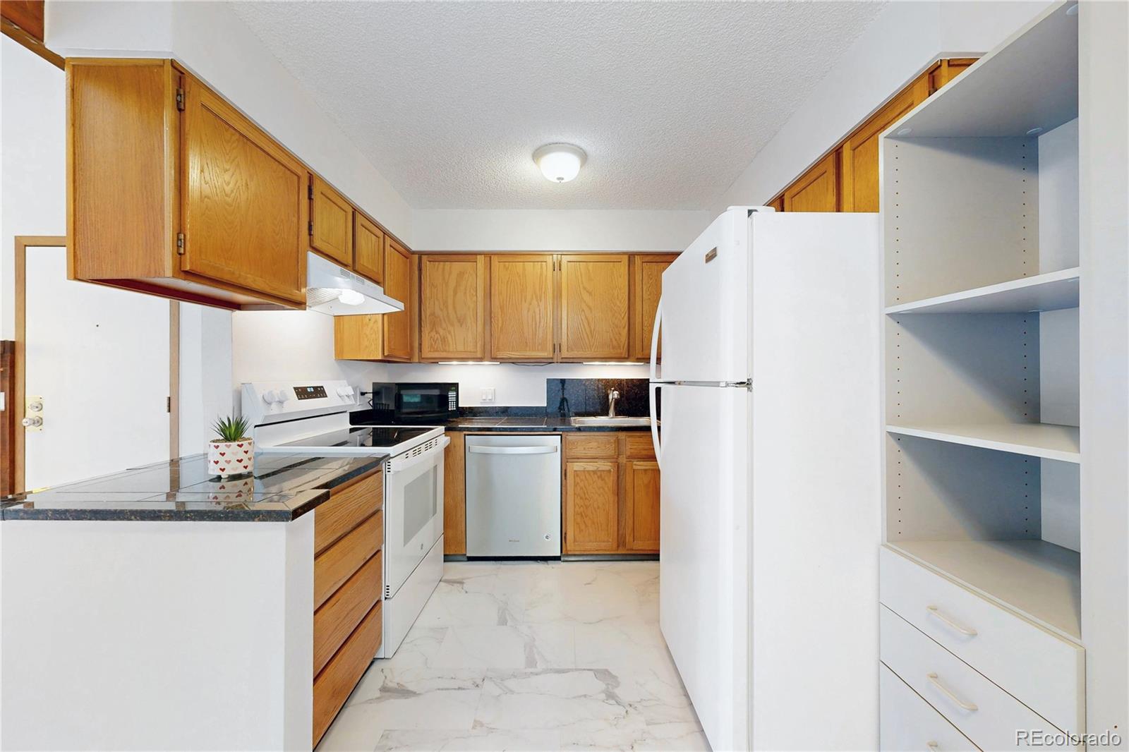 MLS Image #9 for 211  wright street 308,lakewood, Colorado