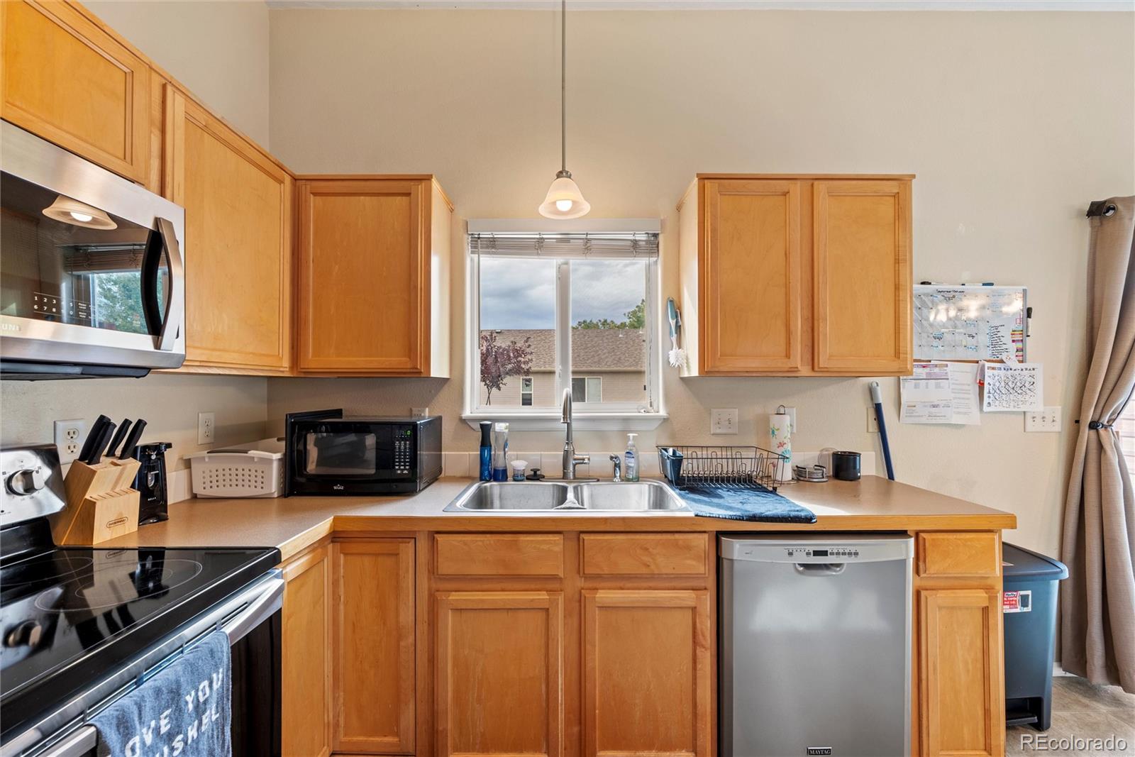 MLS Image #11 for 9073  flaming arrow avenue,wellington, Colorado
