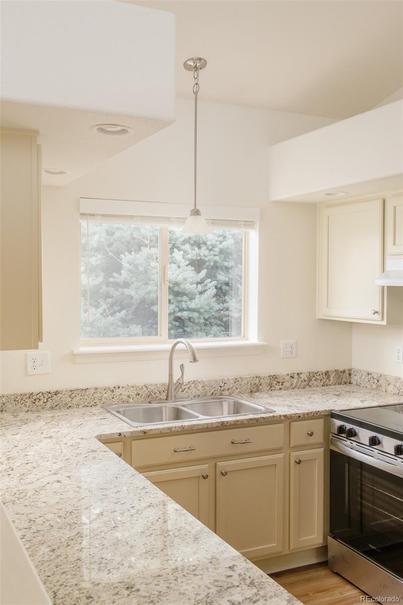 MLS Image #11 for 5800  tower road,denver, Colorado