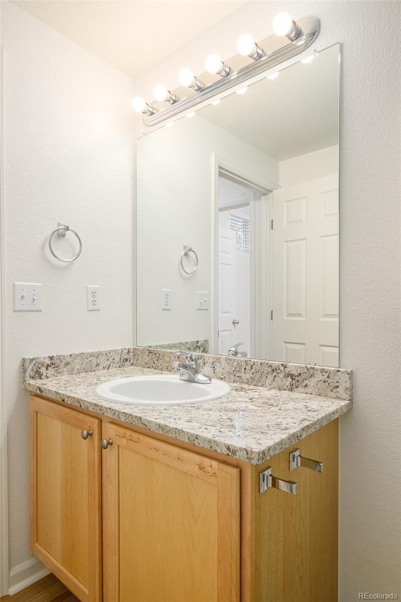 MLS Image #15 for 5800  tower road,denver, Colorado