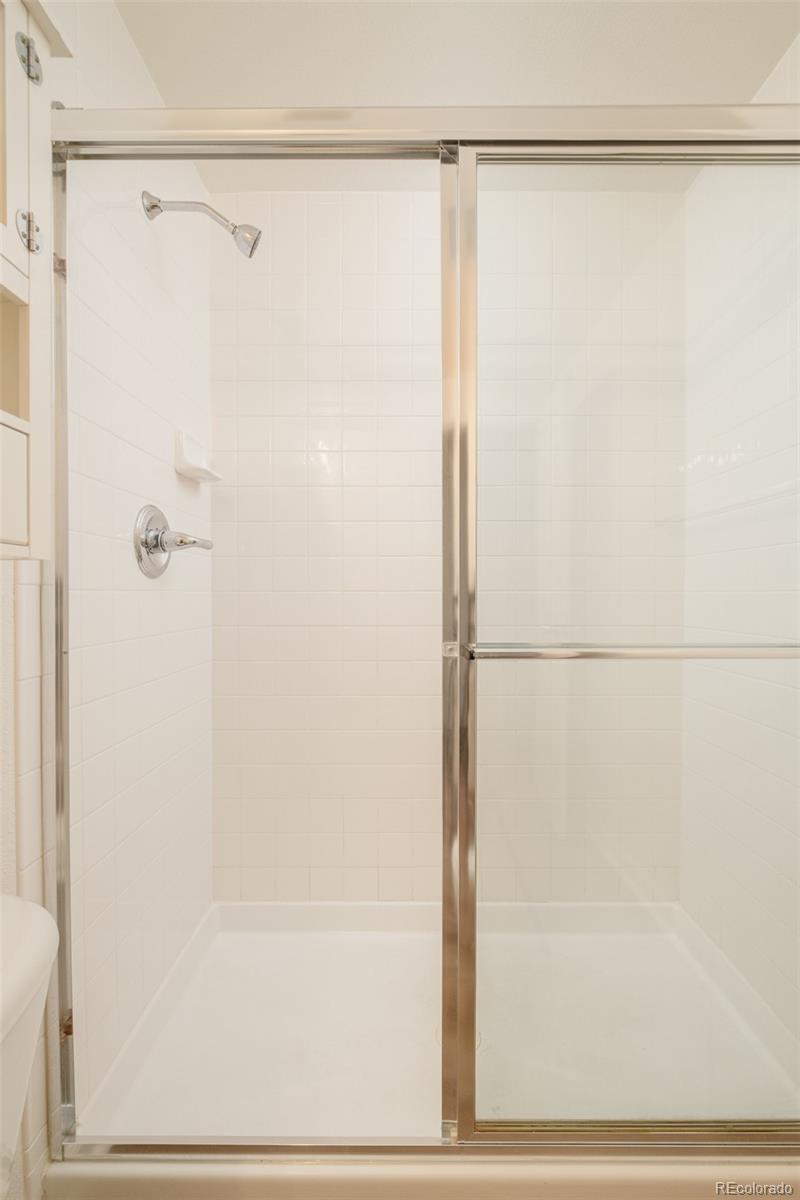 MLS Image #16 for 5800  tower road,denver, Colorado