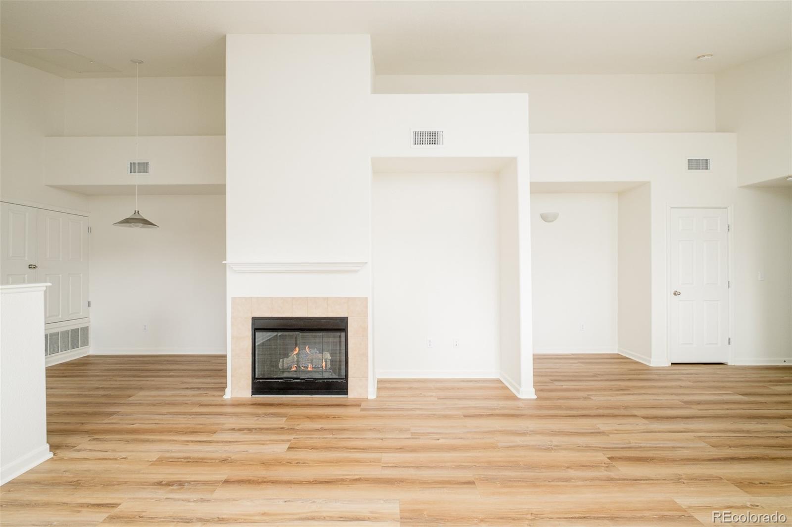 MLS Image #8 for 5800  tower road,denver, Colorado