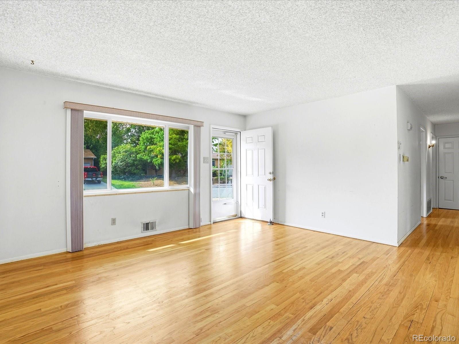 MLS Image #13 for 10191 w 64th avenue,arvada, Colorado