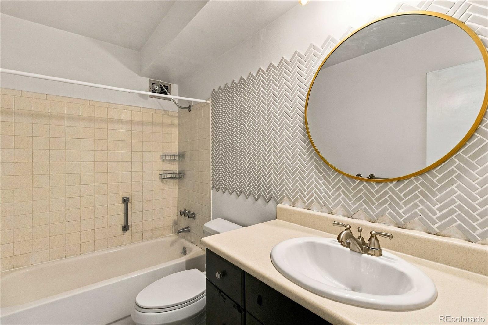 MLS Image #12 for 6930 e girard avenue,denver, Colorado