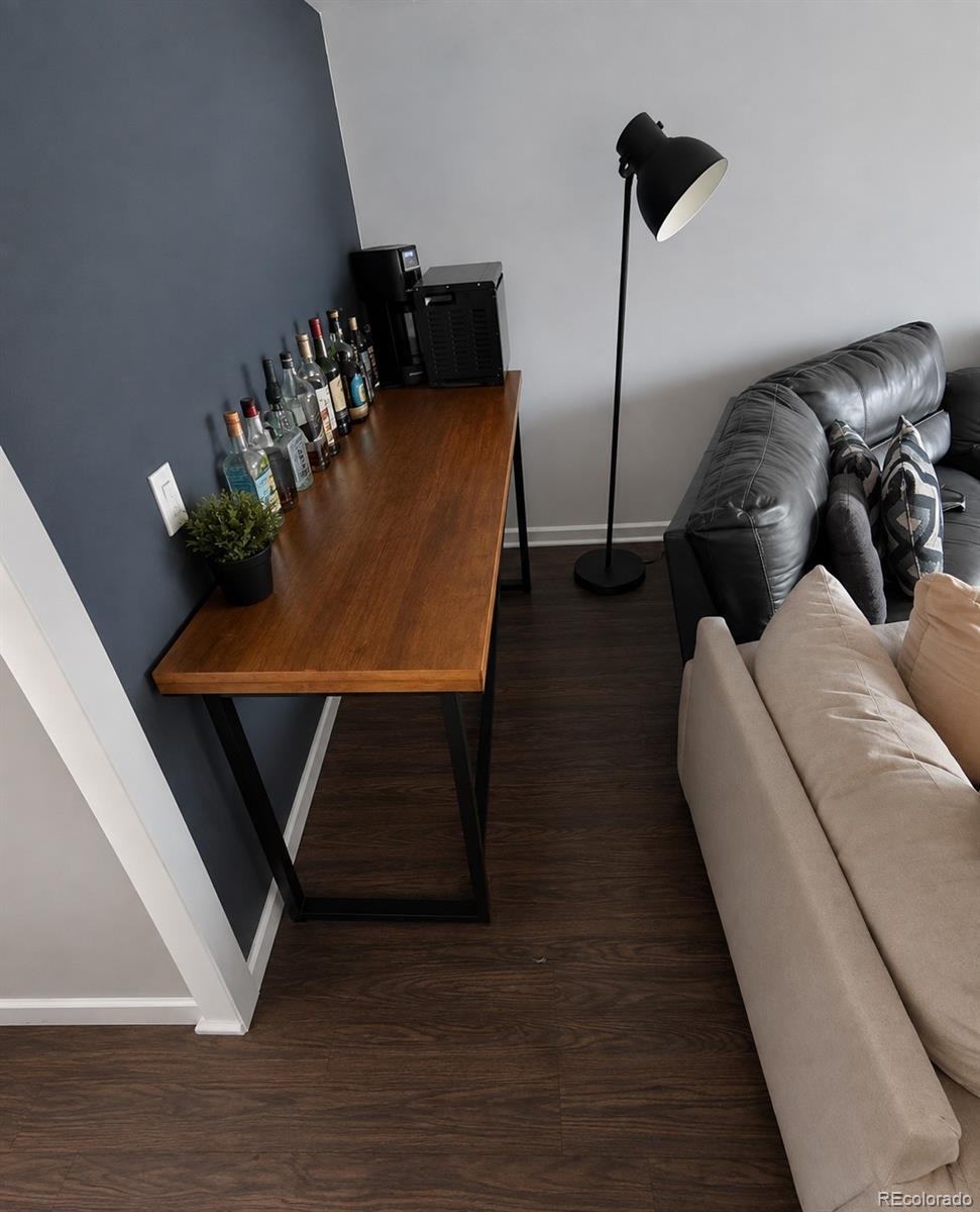 MLS Image #4 for 1155 n ash street 301,denver, Colorado