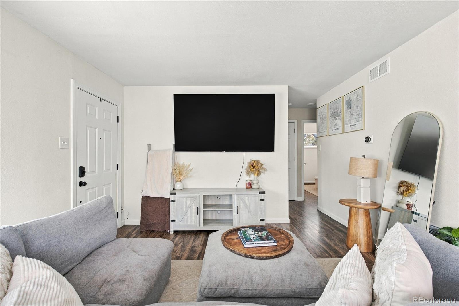 MLS Image #2 for 10607  lowry place,aurora, Colorado