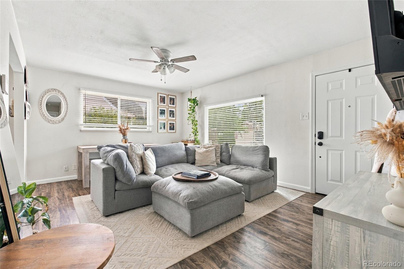 MLS Image #5 for 10607  lowry place,aurora, Colorado