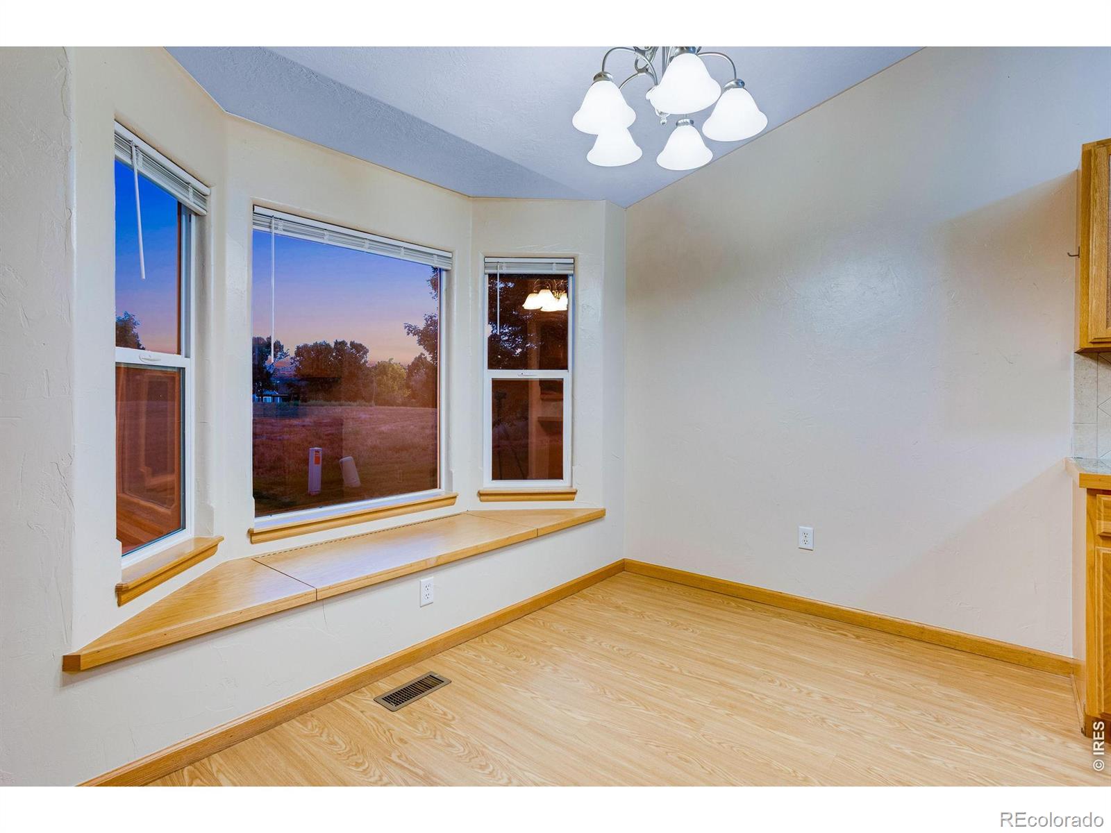MLS Image #12 for 149  beacon way,windsor, Colorado