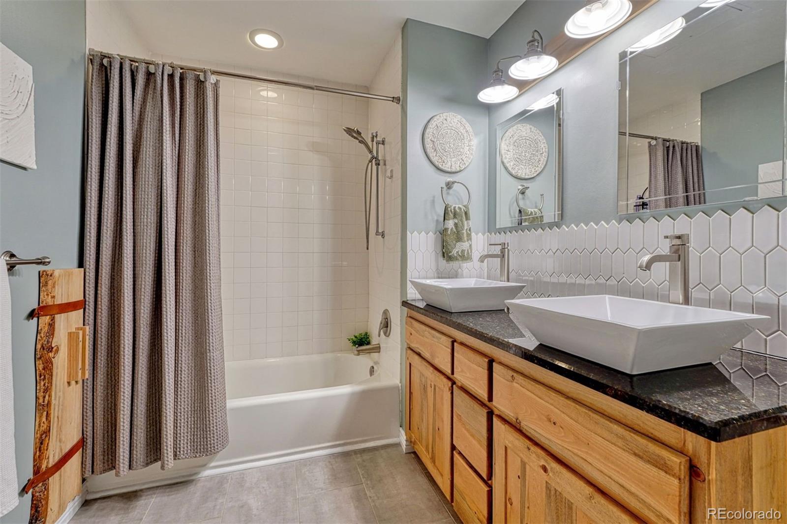 MLS Image #19 for 3100  huron street,denver, Colorado